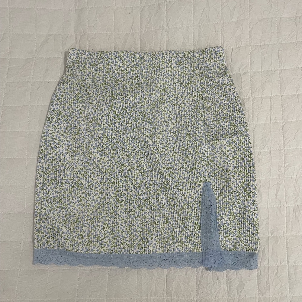 H&M Floral Skirt with lace